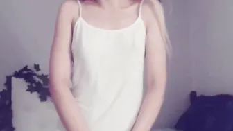 cutevannia cute babe masturbating pussy sex toys