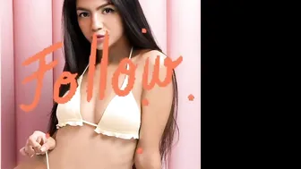 emilyn_keating hot blonde girl masturbates cunt