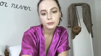 fyyfyy luxurious babe fucks pussy relish