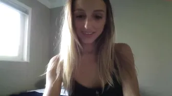 caracupcakexo sweetly caress your body