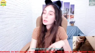 alisa__coy busty slut fucks the lips sex