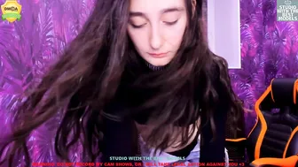 alisa__coy naughty slut fucks pussy