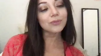 penelopesplaytime attractive babe caresses lips sex