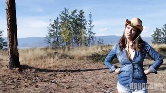 nymphomaniac pinched member of the farmer for food