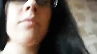 Masturbates pussy and baldeet