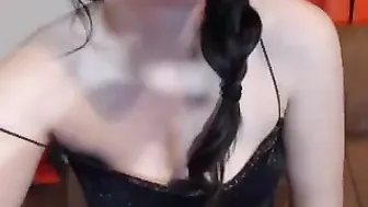 heyali Beauty in stockings shows small tits