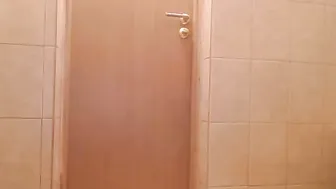 japanshow Charming Shlendra fingering anus with a sex toy