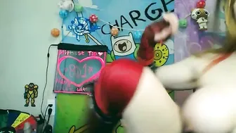 babyzelda shows how deep a toy can be in your mouth