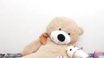 mysticalbee Cute blonde in free chat