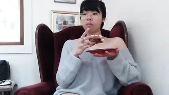 fruitythot Gentle babe naughty with toys