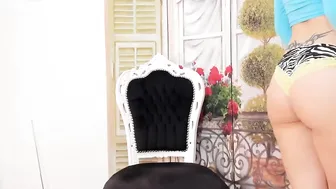 viciousqueen Ardent skin fucks pussy with sex toy