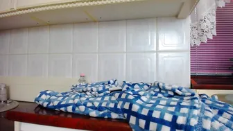 tunderose prefers rubber toys