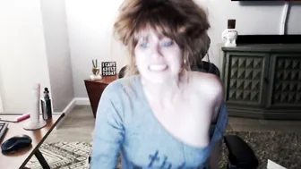 petitegoddess Stunning prostitute effectively masturbates