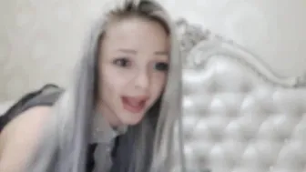 innocent_doll1 Attractive babe shows shaved holes