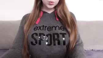 lily_sweet_cheeks crazy chick fondles her cunt by hand