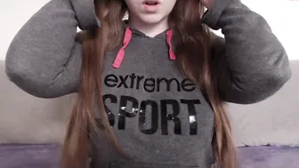 lily_sweet_cheeks crazy chick fondles her cunt by hand