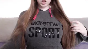 lily_sweet_cheeks crazy chick fondles her cunt by hand