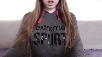 lily_sweet_cheeks crazy chick fondles her cunt by hand