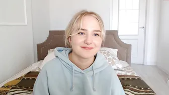 katcontrol wonderful bitch shows tits