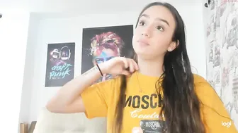panty_wet_s1sters busty young lady fucks her cunt