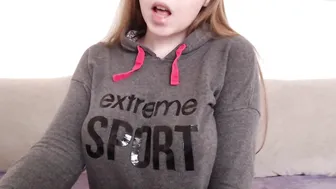 lily_sweet_cheeks Lousy lick