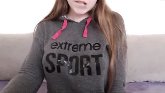 lily_sweet_cheeks cute brunette sucking dick