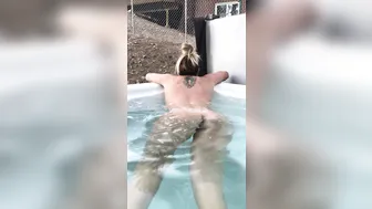 miss_swedish_bella onlyfans juicy bitch caresses the clitoris