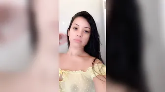 milenah_nalemi onlyfans seductive pussy shoves balls in the anus