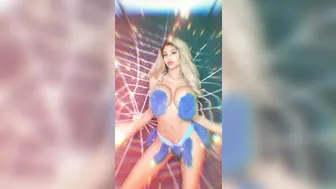 gizel onlyfans hot babe gives off huge ass