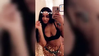 mia_milan onlyfans modest slut tells interesting stories on camera