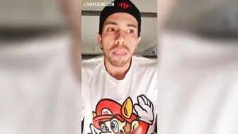 kazakiluana onlyfans bitch with huge booty caresses hairy cunt