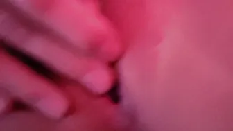 evilvie onlyfans cute slut fucks vaginal opening