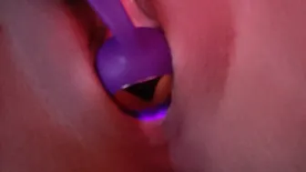 evilvie onlyfans cute slut fucks vaginal opening
