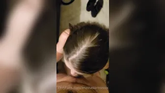 anastasiarosexxx onlyfans puts his fingers in the ass