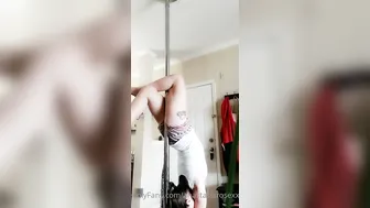 anastasiarosexxx onlyfans naughty bitch shows pussy