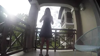 Saraanddave onlyfans cute bitch caresses sex lips