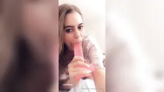 Jill onlyfans wonderful quinit pushes fingers