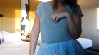 Khloee onlyfans curve with a hanging chest caresses the vagina