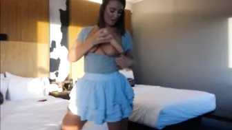Khloee onlyfans curve with a hanging chest caresses the vagina