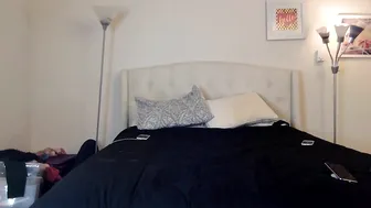 Khloee onlyfans blond slut jerking off dick