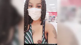 gabbyryan onlyfans stunning slut dabbles with dildo