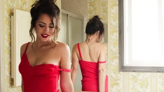 Alina onlyfans juicy breasts and smooth pussy