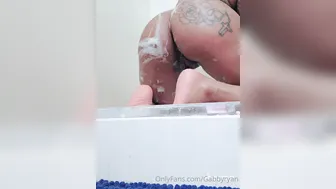 gabbyryan onlyfans shows pussy