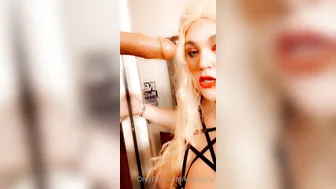 kelllikellly onlyfans young slut gets naked before boobs