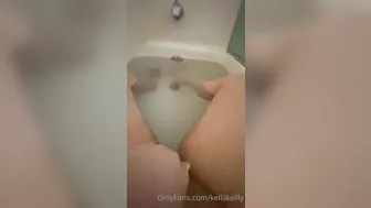 kelllikellly onlyfans hot babes jerking pussies
