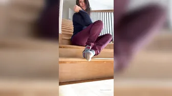 junifurmoon onlyfans busty mare relish masturbating cunt