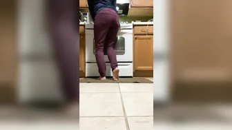 junifurmoon onlyfans sweet chick fucks both holes