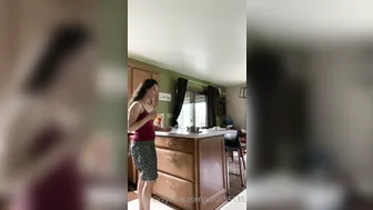 junifurmoon onlyfans sexy babe plays with pussy