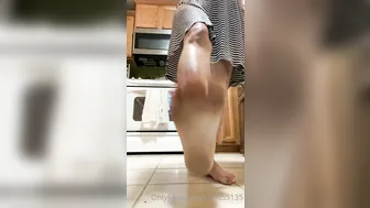 junifurmoon onlyfans sweet ass and broken cap