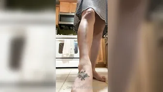 junifurmoon onlyfans sweet ass and broken cap